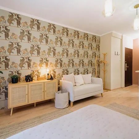 Elephant * بودابست